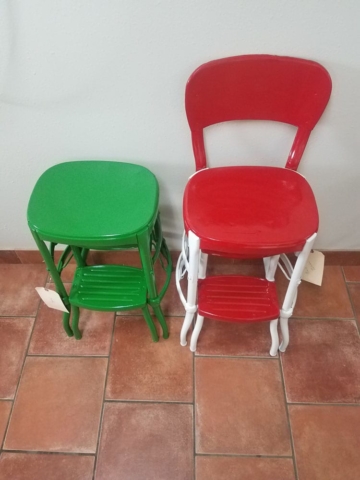 red and green chair
